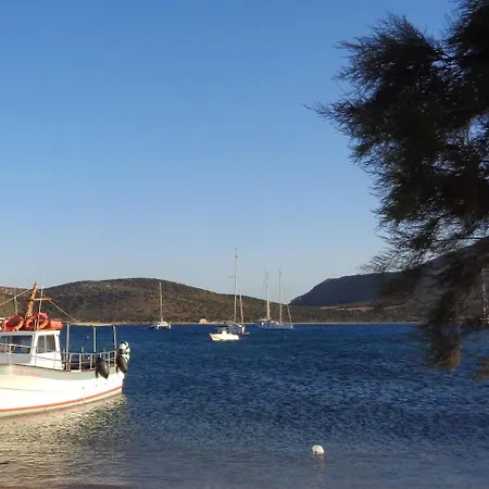 Ploes * Agios Georgios (Antiparos)